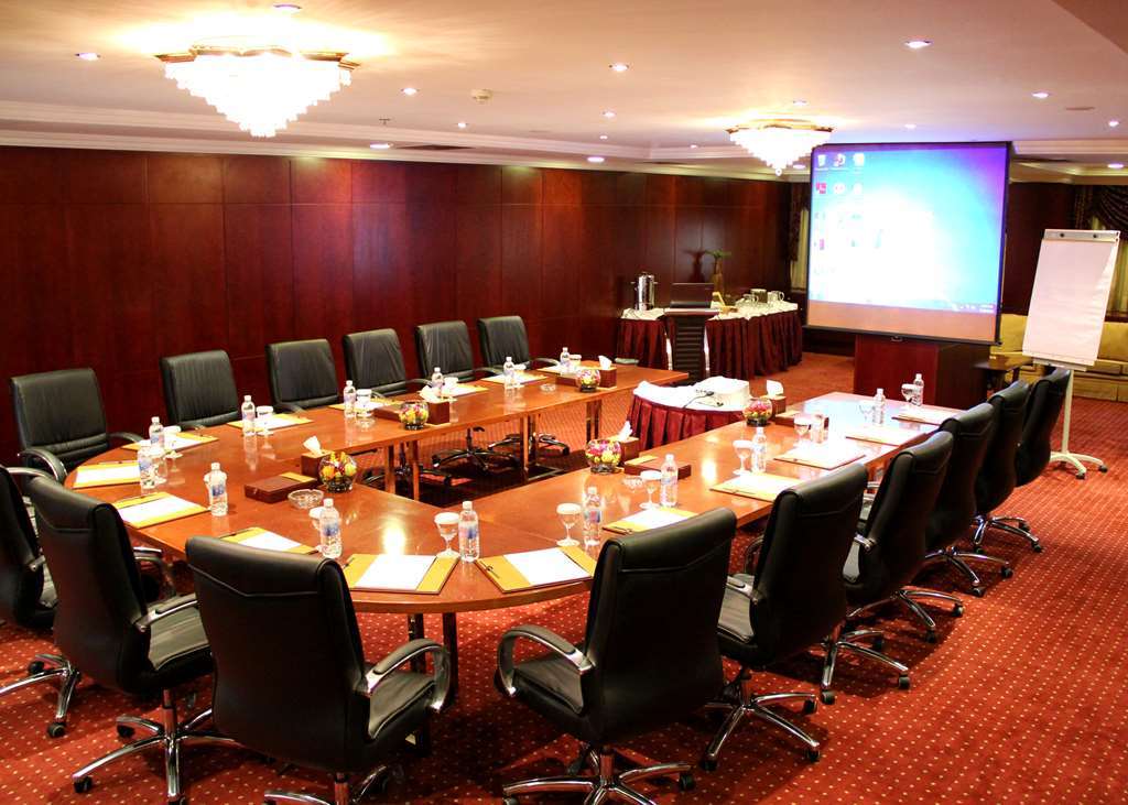 Al Shohada By Palm Rich Makkah Hotell Mekka Fasiliteter bilde A meeting room